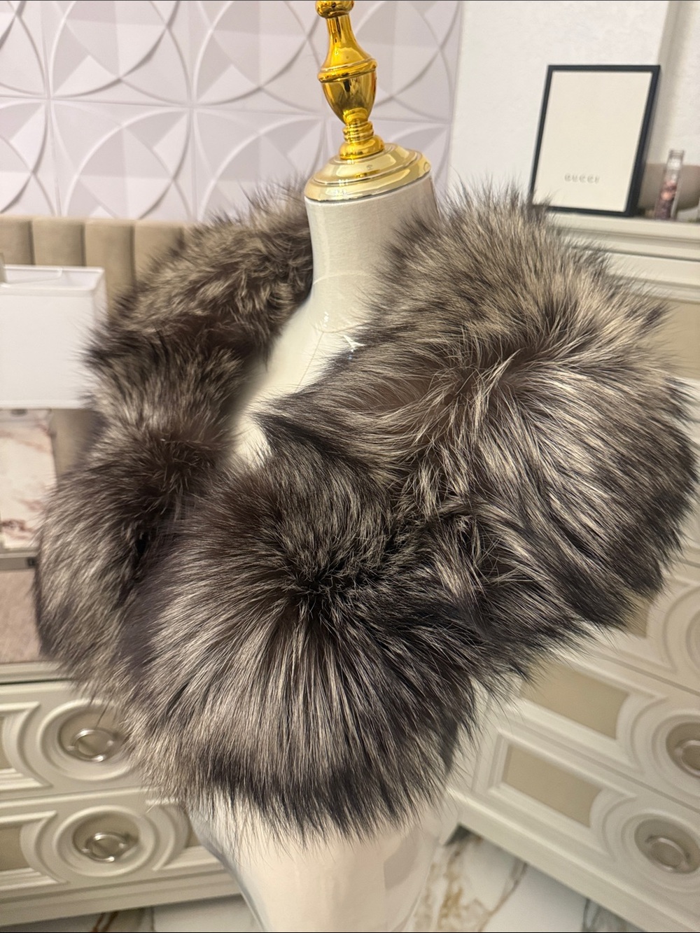 SAGA FOX FUR SHAWL SILVER FOX